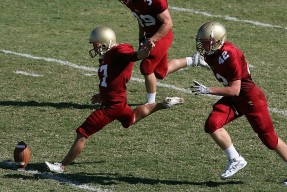 开云体育全站-英超激情激烈：一场攻防的视觉盛宴，英超精华集锦